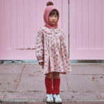 Vestido cuello crochet flores rojas - Imagen 4